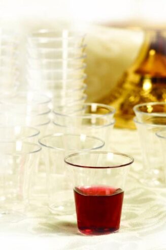 9780805471212 Plastic Communion Cups