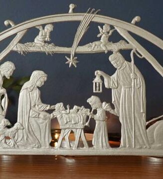 785525294775 Standing Nativity Scene