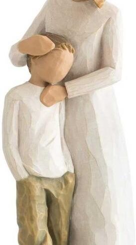 638713261021 Mother And Son (Figurine)